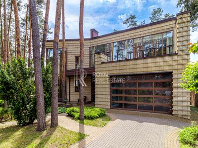 будинок за адресою Олени Теліги вул.