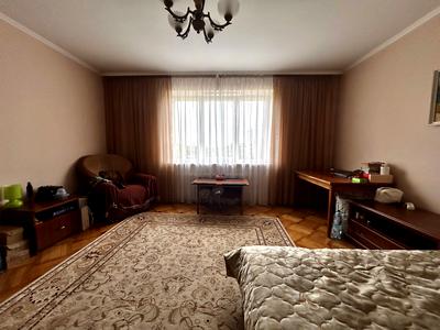 квартира за адресою Павела Йозефа Шафарика вул. (), 8