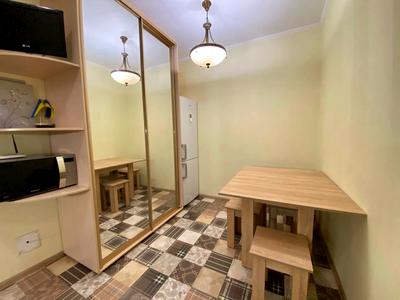 квартира за адресою Миколи Бажана просп., 8-Б