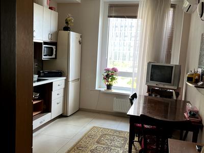 квартира за адресою Зарічна вул., 4к1
