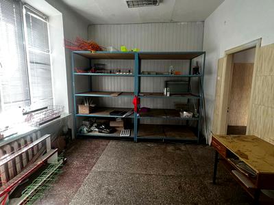 комерційна за адресою Шевченка вул., 3
