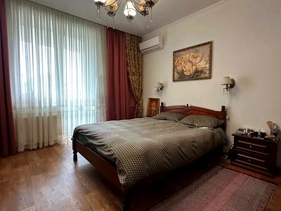 квартира за адресою Івана Мазепи вул. (Щорса), 46