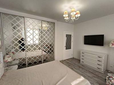 квартира за адресою Абрикосова, 3
