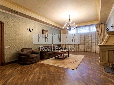 будинок за адресою с. Лісники, Ватутіна пров.