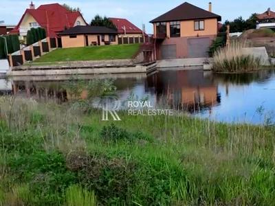 будинок за адресою Центральна вул.