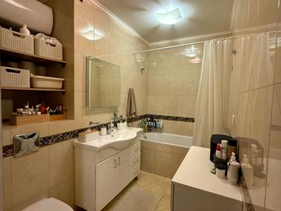 квартира за адресою Регенераторна вул., 4 к1-9