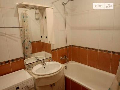квартира за адресою Ревуцького вул., 5
