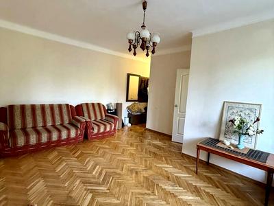 квартира за адресою Миколи Міхновського бульв. (Дружби Народів), 8