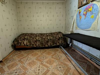 будинок за адресою Торговельна вул., 44