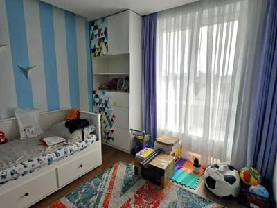 квартира за адресою Левка Лук'яненка вул. (Василя Жуковського), 16, 18, 20, 24
