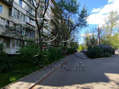 квартира за адресою Братиславська вул., 38