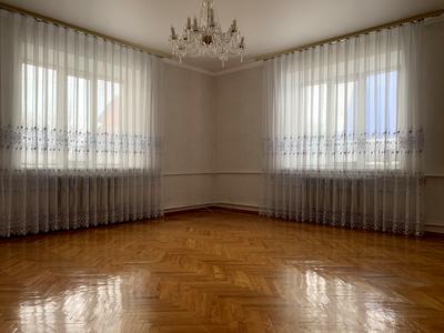 будинок за адресою Провулок Чорновола