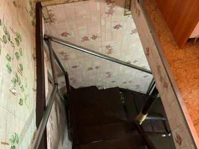 будинок за адресою с. Сурсько-Литовське, центральна