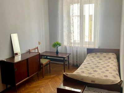 квартира за адресою Трьохсвятительська вул., 3