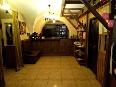 комерційна за адресою Новосельського вул., 80
