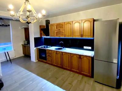 квартира за адресою Співдружності вул., 1