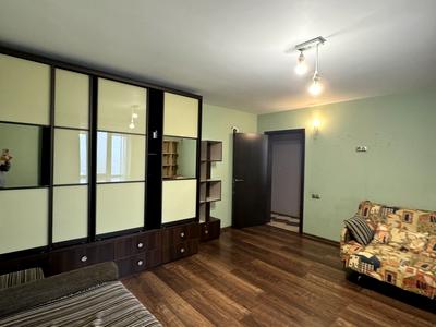 квартира за адресою Дарницький бульв., 8