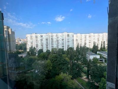 квартира за адресою Андрія Малишка вул., 3
