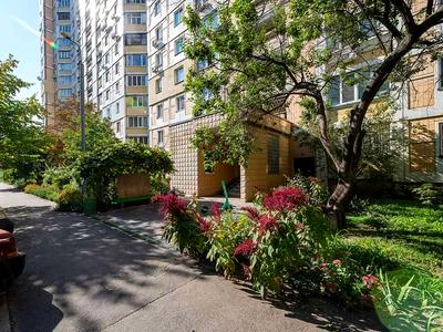 квартира за адресою проспекту Григоренка, 1