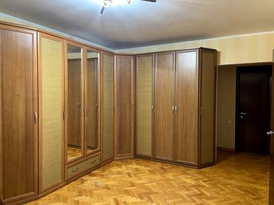 квартира за адресою Кадетський Гай вул., 11