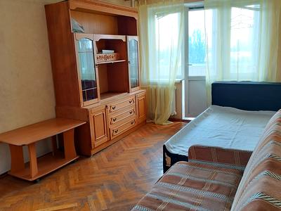 квартира за адресою Леоніда Каденюка просп. (Юрія Гагаріна), 19/30