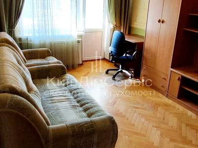 квартира за адресою Дарницький бульв., 15
