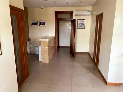 комерційна за адресою Волошкова вул., 80