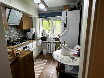 квартира за адресою Верховної Ради бульв., 10-А