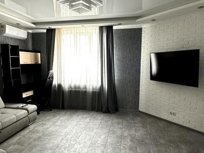 квартира за адресою Абрикосова вул., 5