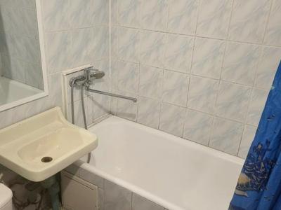 квартира за адресою Салютна вул., 27-А