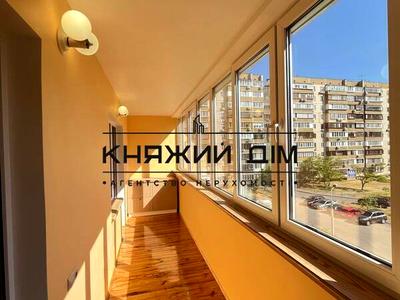 квартира по адресу Драгоманова ул., 44-А
