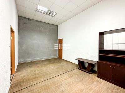 комерційна за адресою Римарська вул., 20
