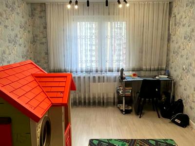 квартира за адресою Сергія Данченка вул., 3