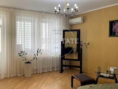 квартира за адресою Миколи Бажана просп., 14