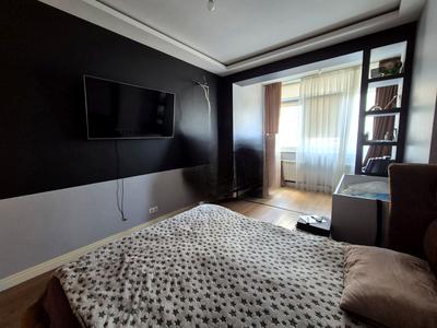 квартира по адресу Уинстона Черчилля ул. (Красноткацкая), 43