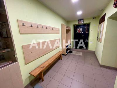 комерційна за адресою Базарна вул., 73