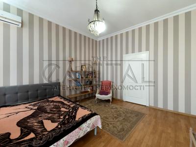 квартира за адресою Гоголівська вул., 15