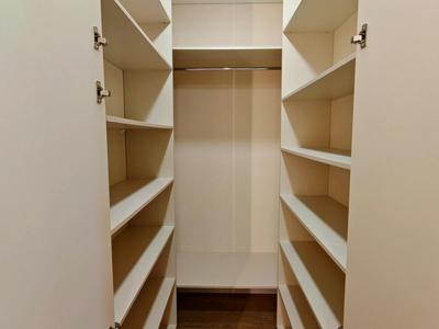 квартира по адресу Краснова ул., 3