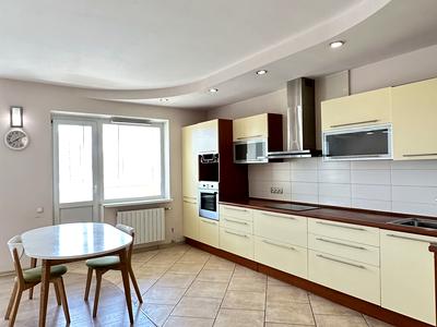 квартира за адресою Київ, Драгоманова вул., 31-Б