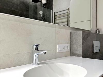 квартира за адресою Генерала Грекова вул., 4
