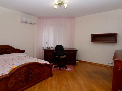 будинок за адресою Дніпровська вул., 44