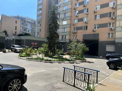 квартира по адресу Раисы Окипной ул., 8