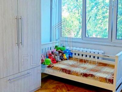 квартира за адресою Ореста Левицького вул. (Академіка Курчатова), 5