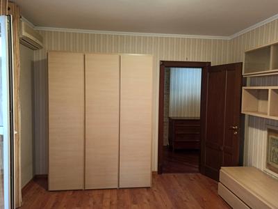 квартира за адресою Микільсько-Слобідська вул., 2-Б