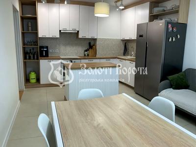 квартира за адресою Ревуцького вул., 54