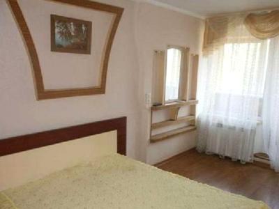 квартира по адресу Николая Ушакова ул., 2