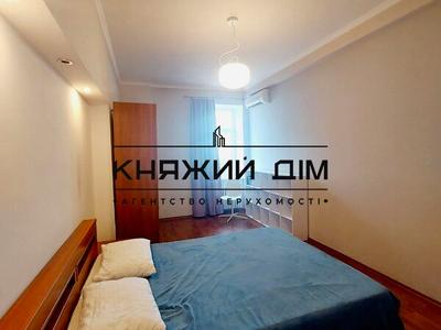 квартира за адресою Івана Мазепи вул. (Січневого Повстання), 14