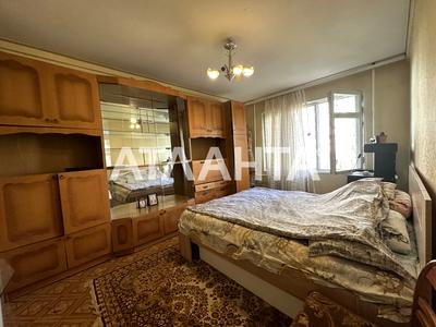 квартира за адресою Академіка Корольова вул., 76/2