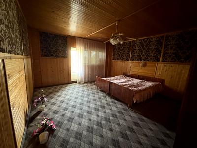 будинок за адресою с. Великі Лучки, Дружби, 3