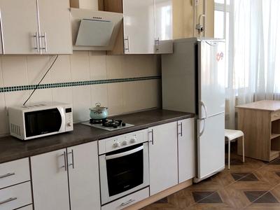 квартира за адресою Академіка Писаржевського вул., 8А